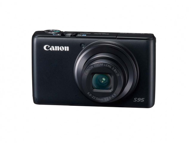PowerShot_S95_1