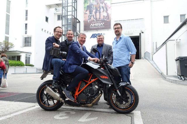 The Alexa Mini Wild Bunch: David Bermbach, Project Manager; Christian Hartl, Head of Camera Assembly; Walter Trauninger, Managing Director of ARRI Cine Technik; Martin Höcht, Head of Procurement; Michael Jonas, Product Manager. 