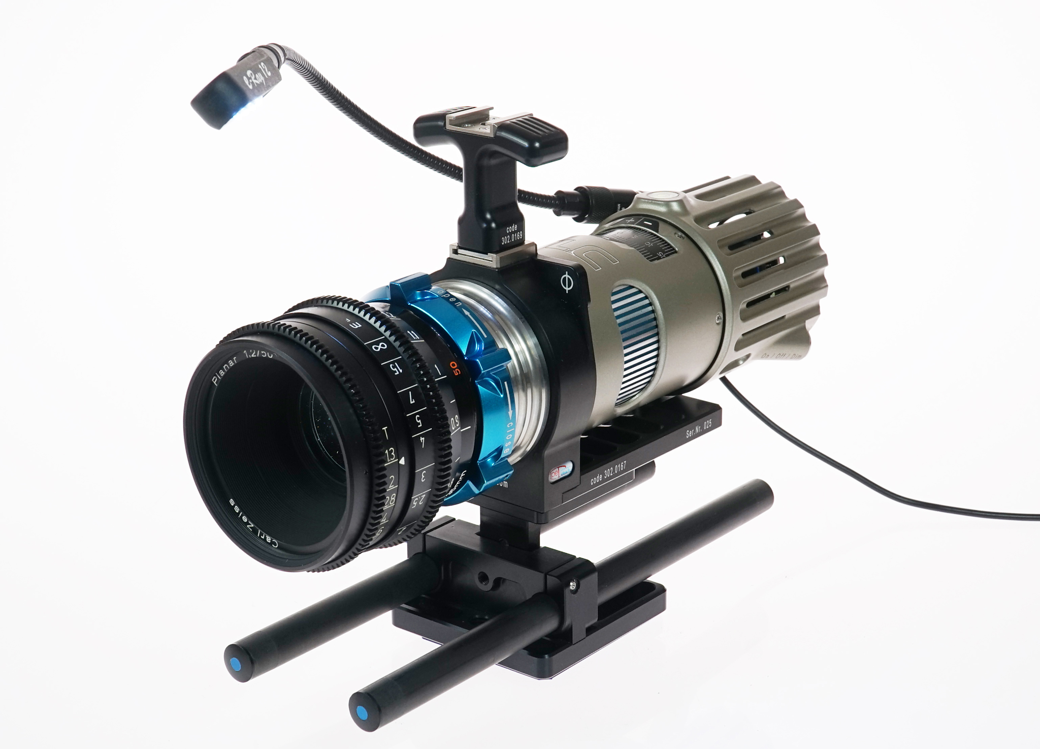 DENZ Full Frame Portable Lens Projector - Film and Digital