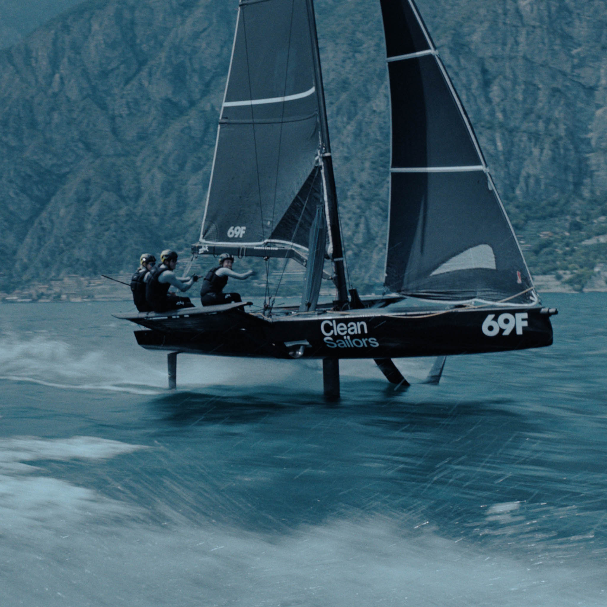 Sailing_69F-EliasMaria_1.20.
